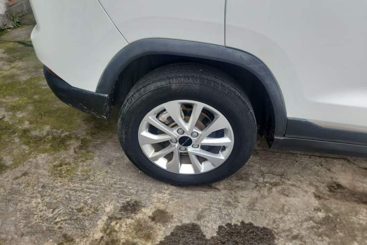 Used BAIC Beijing X3 2019 1.5T Manual Glory Edition Right Rear Wheel Hub