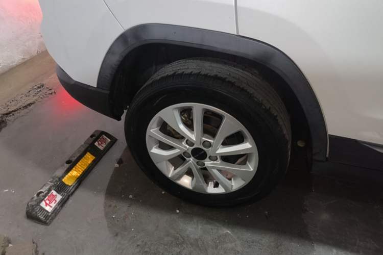 Used BAIC Beijing X3 2019 1.5T Manual Glory Edition Right Rear Wheel Hub