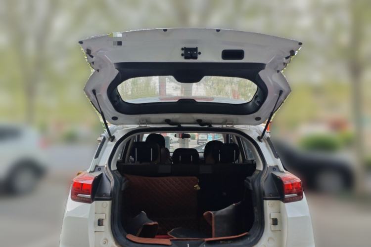 Used BAIC Beijing X3 2019 1.5T Manual Glory Edition Trunk