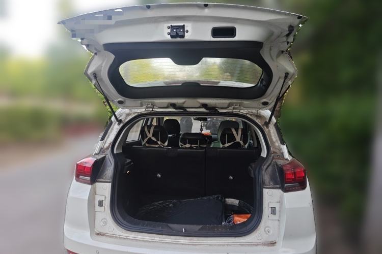 Used BAIC Beijing X3 2019 1.5T Manual Star Edition Trunk