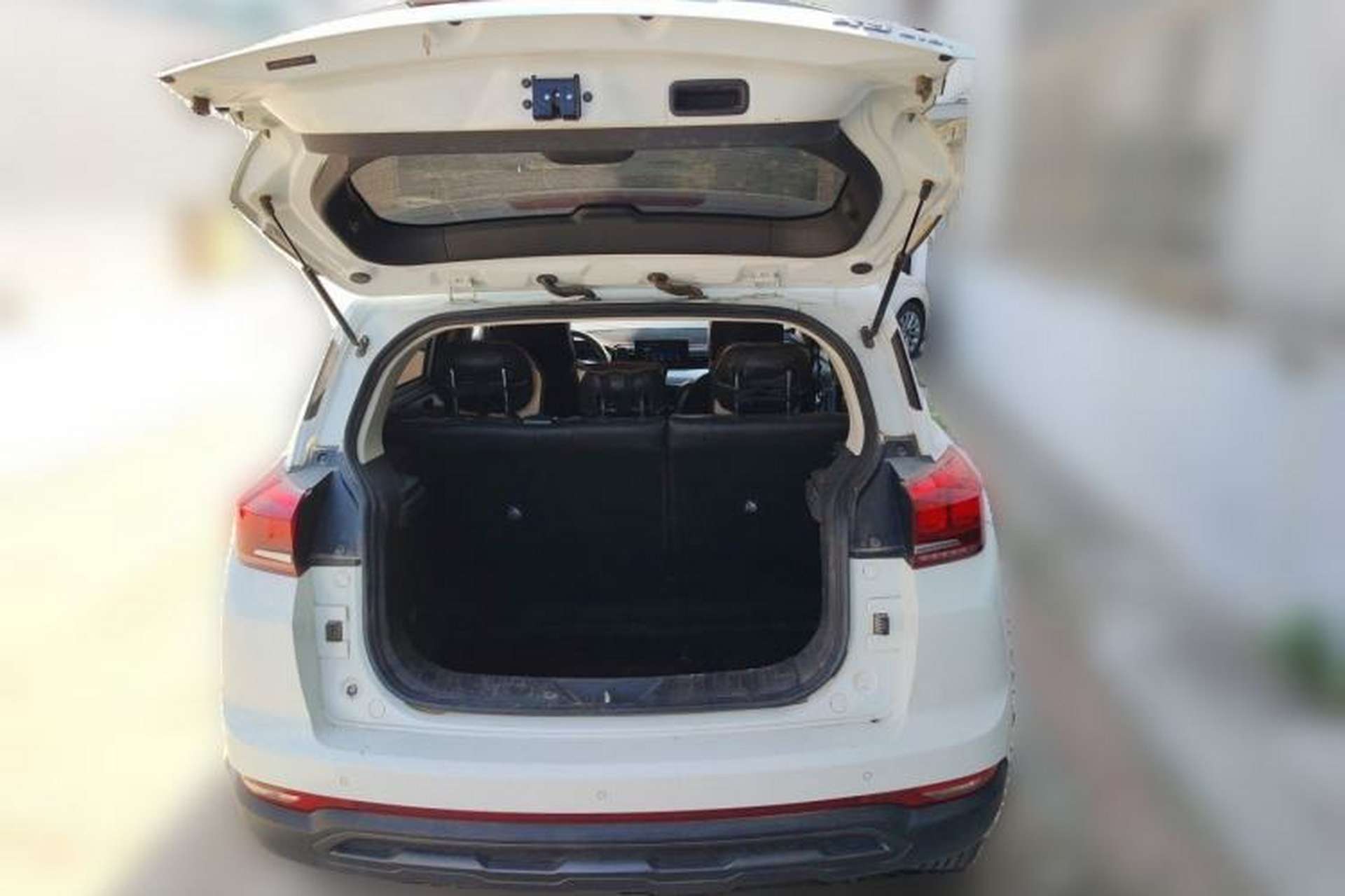 Used BAIC Beijing X3 2019 1.5T Manual Glory Edition Trunk