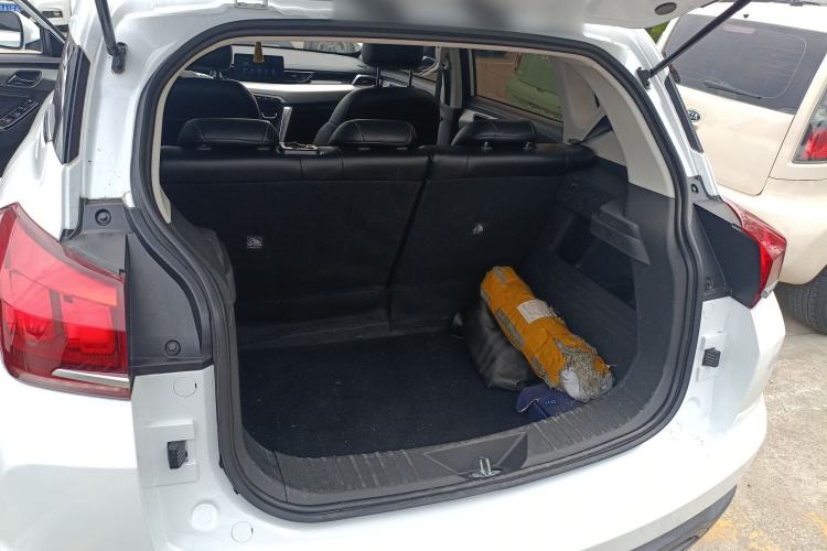 Used BAIC Beijing X3 2019 1.5T CVT Glory Edition Trunk