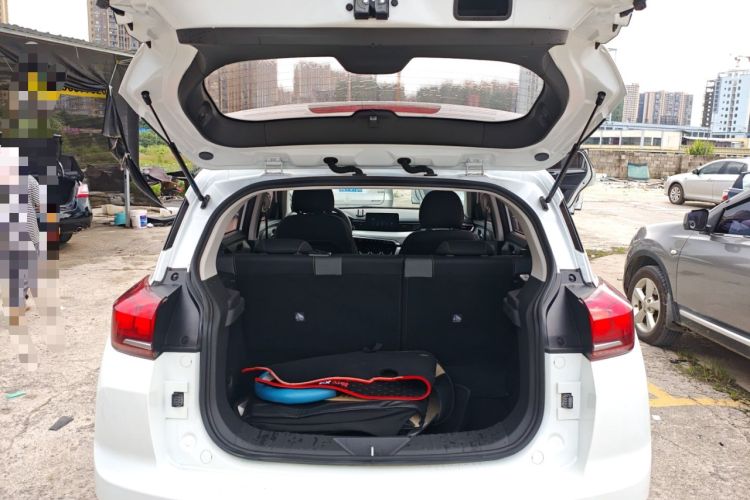 Used BAIC Beijing X3 2019 1.5T Manual Glory Edition Trunk