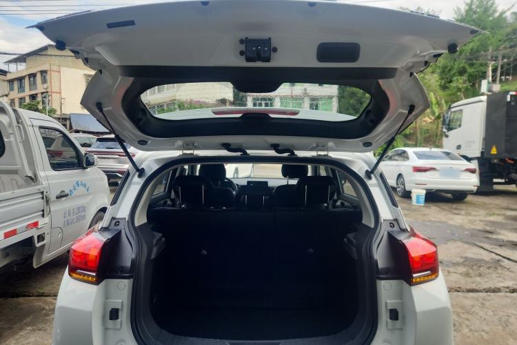 Used BAIC Beijing X3 2019 1.5T Manual Glory Edition Trunk
