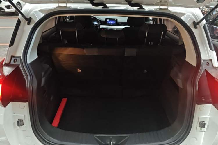 Used BAIC Beijing X3 2019 1.5T Manual Glory Edition Trunk