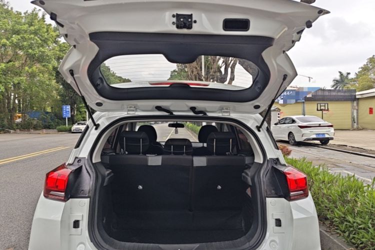 Used BAIC Beijing X3 2019 1.5T CVT Glory Edition Trunk