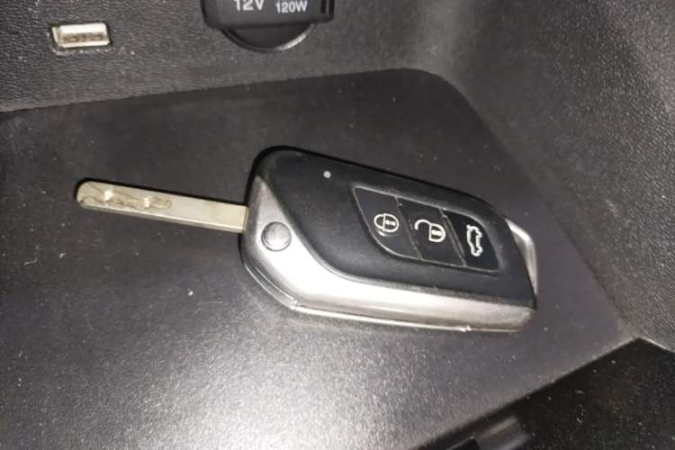 Used BAIC Beijing X3 2019 1.5T Manual Glory Edition Vehicle Key