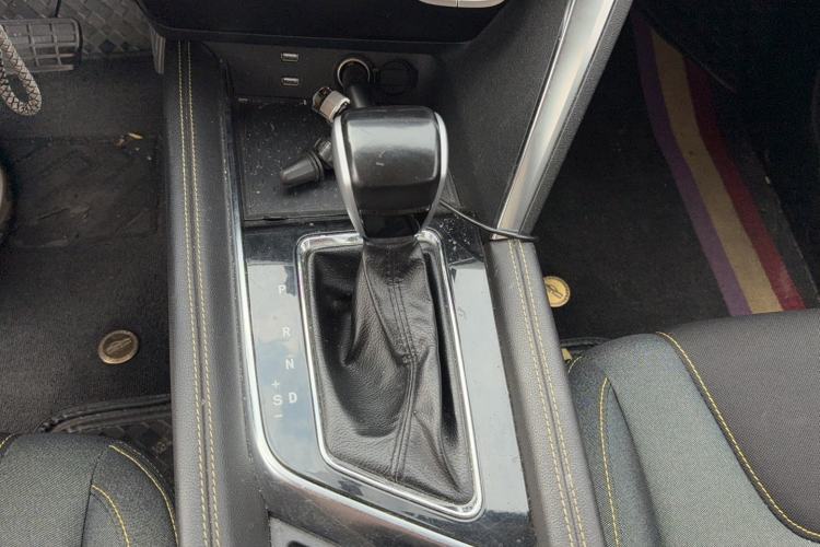 Used BAIC Beijing X3 2020 1.5T CVT Honor Edition PLUS Gear Lever
