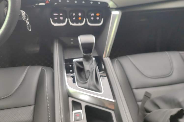 Used BAIC Beijing X3 2020 1.5T CVT Honor Edition PLUS Gear Lever