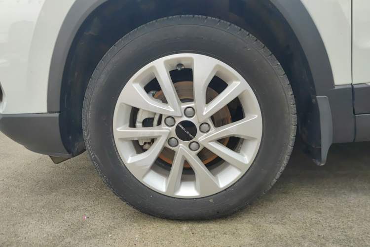 Used BAIC Beijing X3 2020 1.5T CVT Honor Edition PLUS Left Front Wheel Hub
