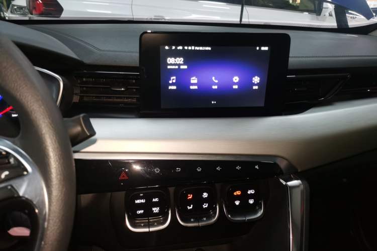 Used BAIC Beijing X3 2021 1.5T CVT Glory Edition Audio And AC Panel