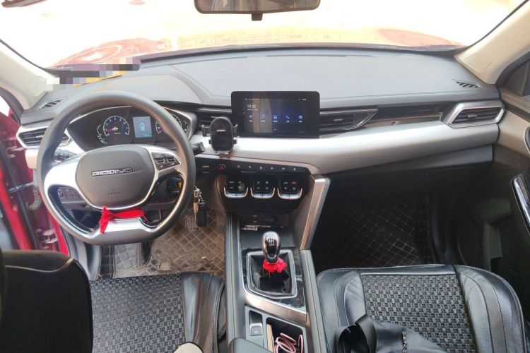 Used BAIC Beijing X3 2021 1.5T Manual Glory Edition Center Console