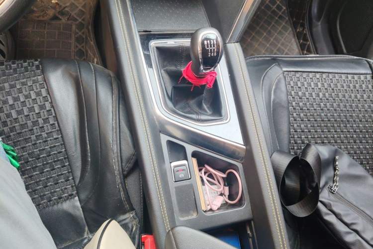 Used BAIC Beijing X3 2021 1.5T Manual Glory Edition Gear Lever