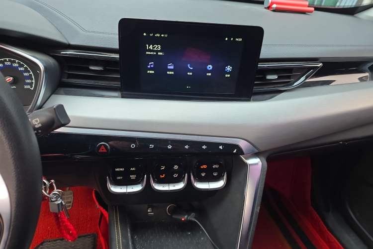 Used BAIC Beijing X3 2021 1.5T Manual Glory Edition Audio And AC Panel