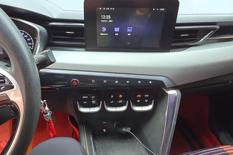 Used BAIC Beijing X3 2021 1.5T Manual Glory Edition Audio And AC Panel