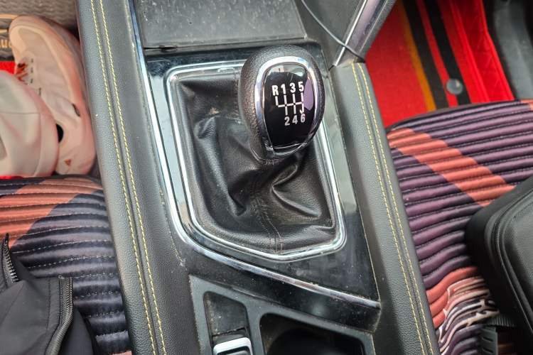Used BAIC Beijing X3 2021 1.5T Manual Glory Edition Gear Lever