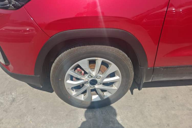 Used BAIC Beijing X3 2021 1.5T Manual Glory Edition Left Front Wheel Hub