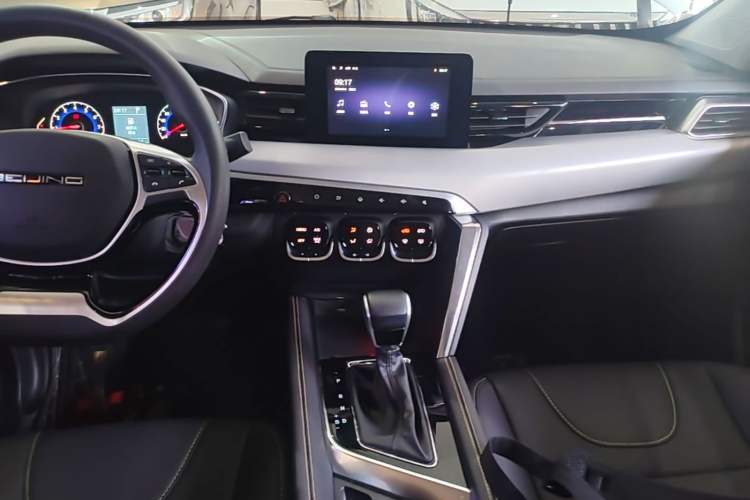 Used BAIC Beijing X3 2021 1.5T CVT Glory Edition Audio And AC Panel