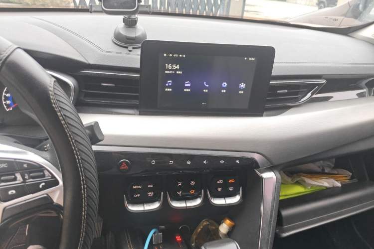 Used BAIC Beijing X3 2021 1.5T CVT Glory Edition Audio And AC Panel