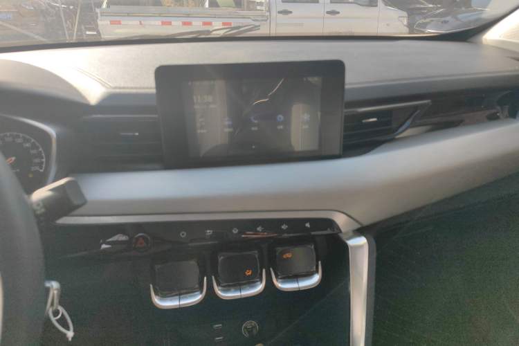 Used BAIC Beijing X3 2021 1.5T CVT Glory Edition Audio And AC Panel