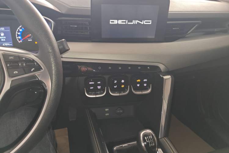 Used BAIC Beijing X3 2021 1.5T Manual Glory Edition Audio And AC Panel