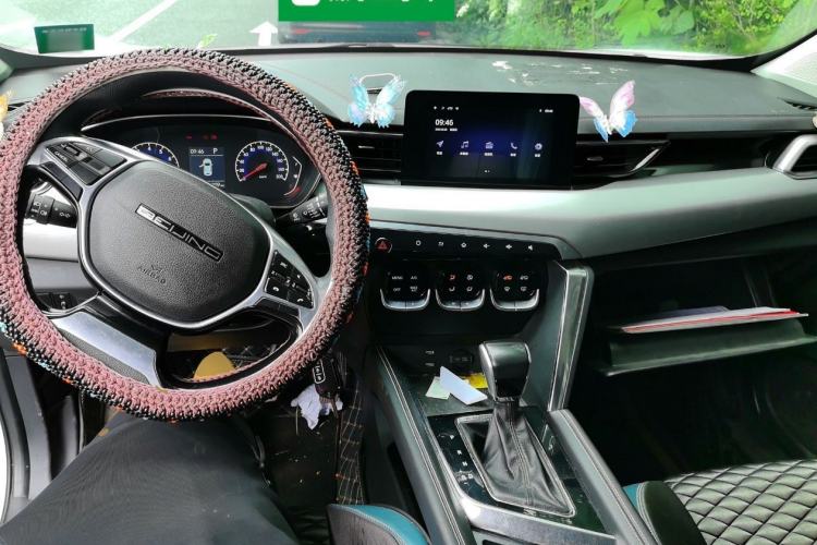 Used BAIC Beijing X3 2021 1.5T CVT Honor Edition PLUS Center Console