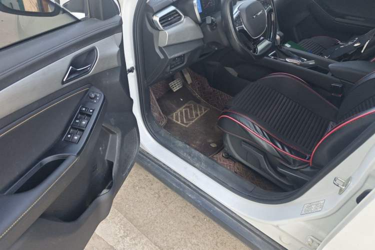 Used BAIC Beijing X3 2021 1.5T CVT Glory Edition Driver Seat