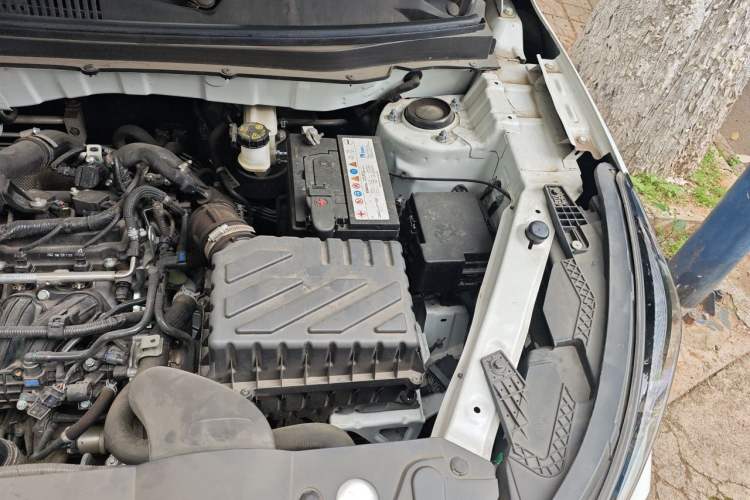 Used BAIC Beijing X3 2021 1.5T Manual Glory Edition Engine Bay Left