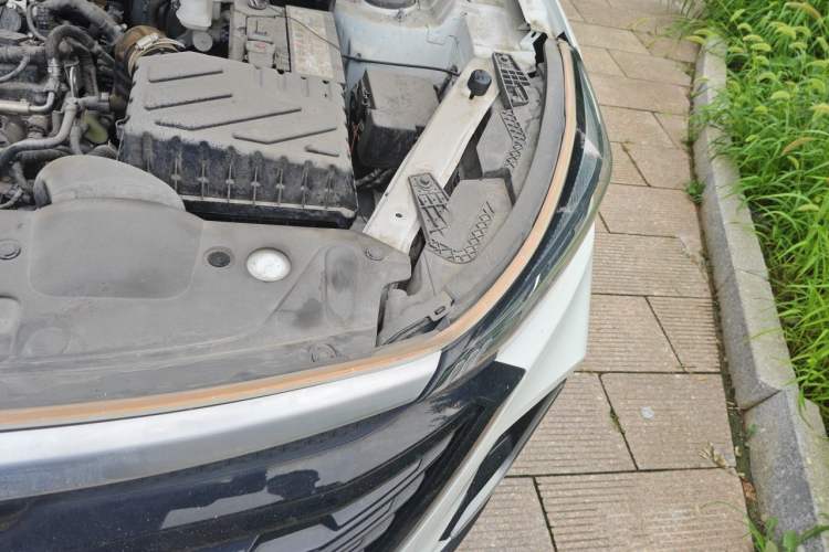 Used BAIC Beijing X3 2021 1.5T CVT Glory Edition Engine Bay Left