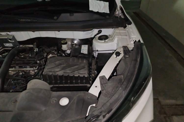 Used BAIC Beijing X3 2021 1.5T CVT Glory Edition Engine Bay Left