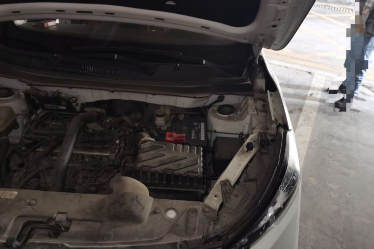 Used BAIC Beijing X3 2021 1.5T Manual Glory Edition Engine Bay Left