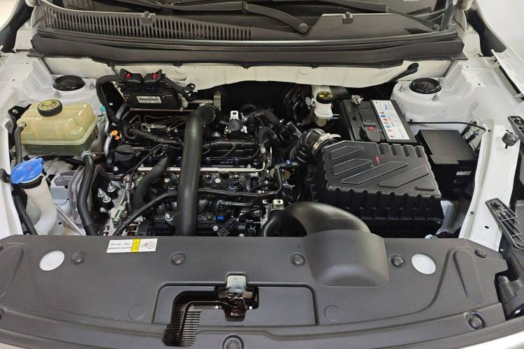 Used BAIC Beijing X3 2021 1.5T Manual Glory Edition Engine Bay