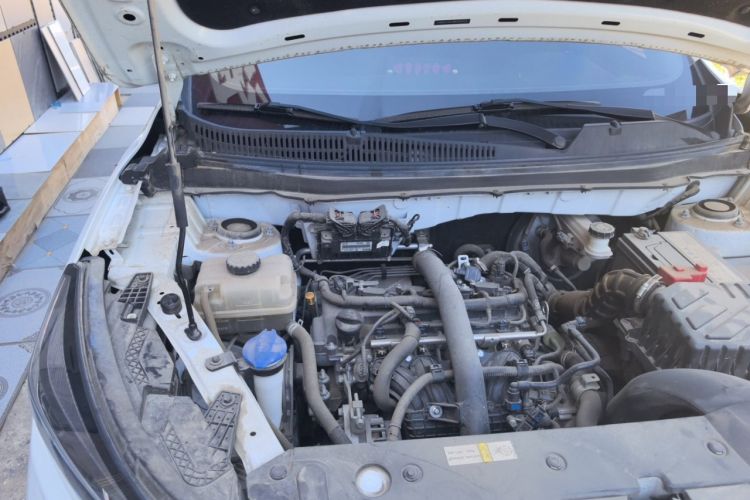 Used BAIC Beijing X3 2021 1.5T CVT Glory Edition Engine Bay Right