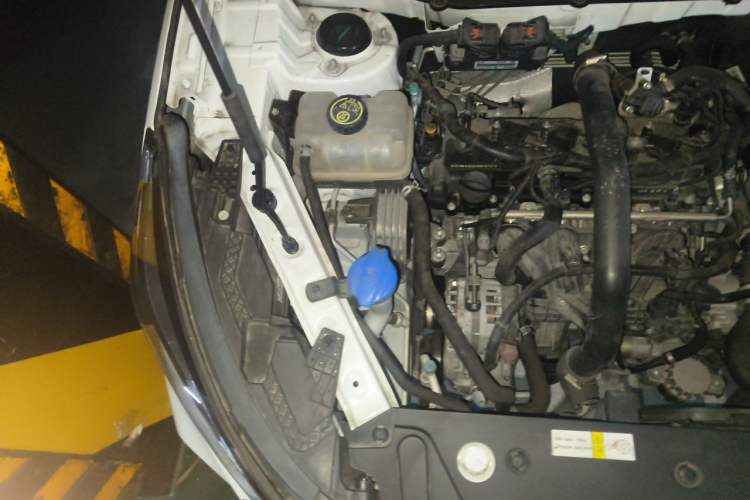 Used BAIC Beijing X3 2021 1.5T CVT Glory Edition Engine Bay Right