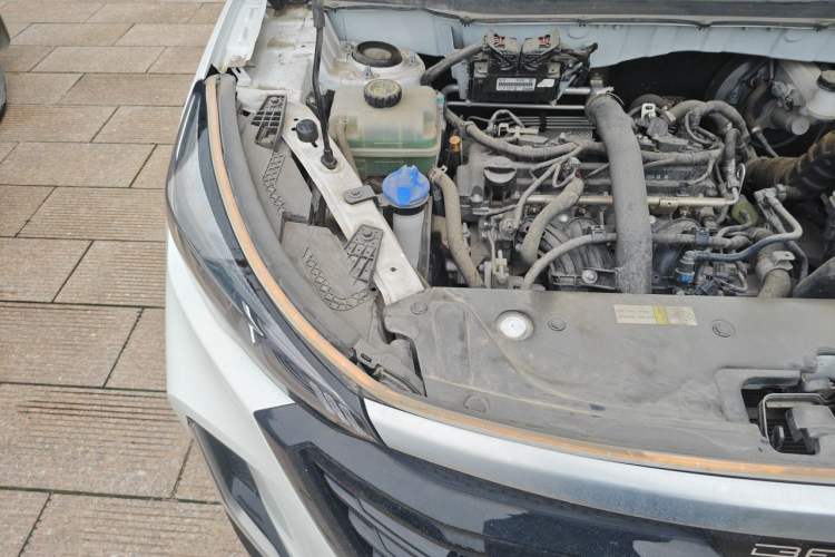 Used BAIC Beijing X3 2021 1.5T CVT Glory Edition Engine Bay Right