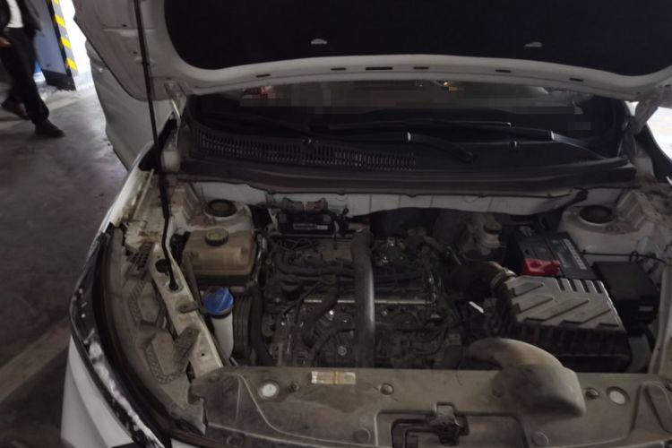 Used BAIC Beijing X3 2021 1.5T Manual Glory Edition Engine Bay Right