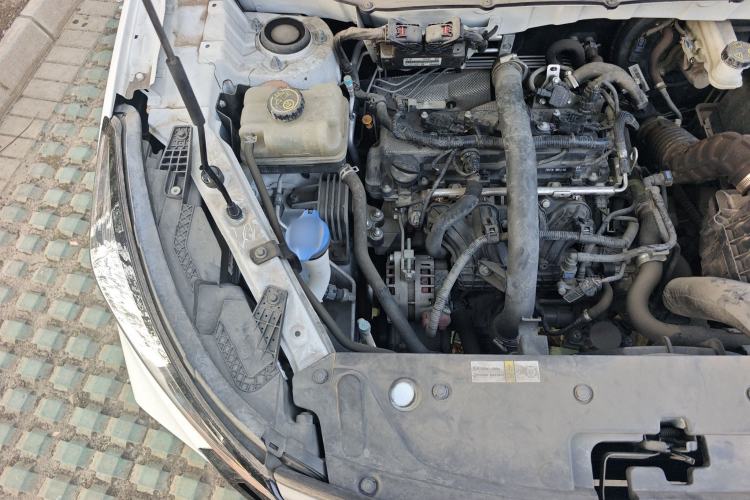 Used BAIC Beijing X3 2021 1.5T Manual Glory Edition Engine Bay Right