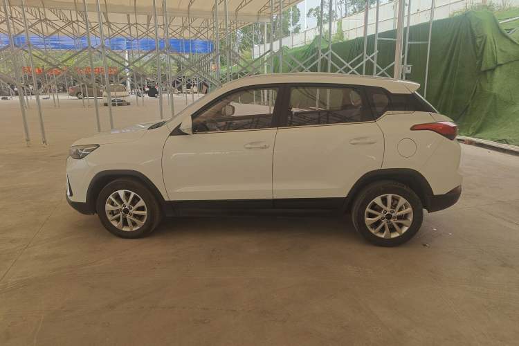 Used BAIC Beijing X3 2021 1.5T CVT Glory Edition Exterior 2