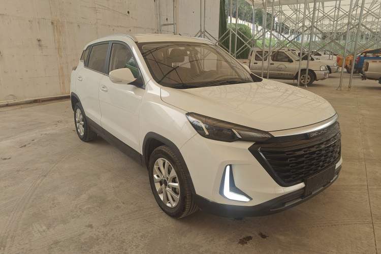 Used BAIC Beijing X3 2021 1.5T CVT Glory Edition Exterior 4
