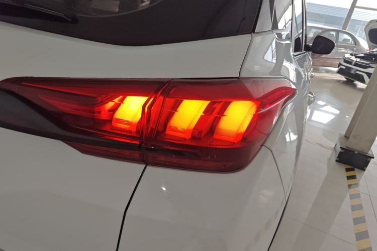 Used BAIC Beijing X3 2021 1.5T Manual Glory Edition Exterior 6
