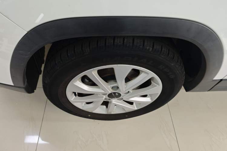 Used BAIC Beijing X3 2021 1.5T Manual Glory Edition Exterior 7