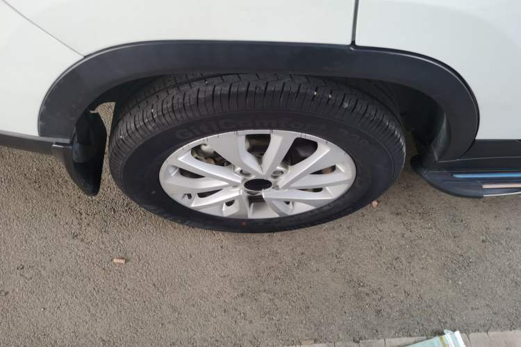 Used BAIC Beijing X3 2021 1.5T CVT Glory Edition Exterior 8