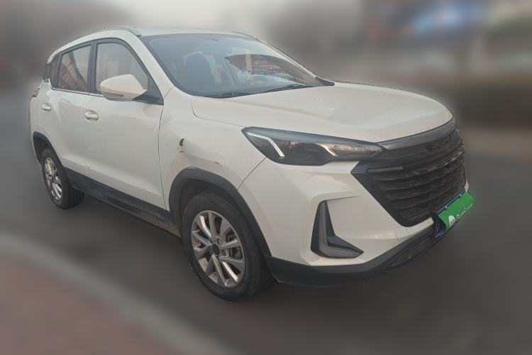 Used BAIC Beijing X3 2021 1.5T CVT Glory Edition Front Right 45 Deg