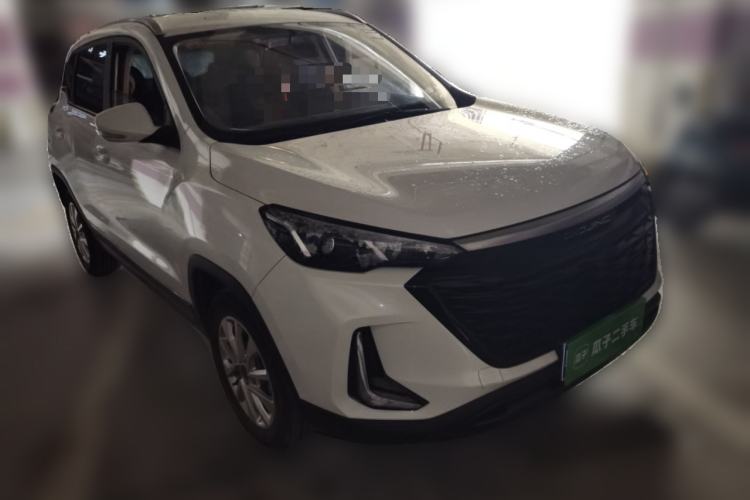 Used BAIC Beijing X3 2021 1.5T Manual Glory Edition Front Right 45 Deg