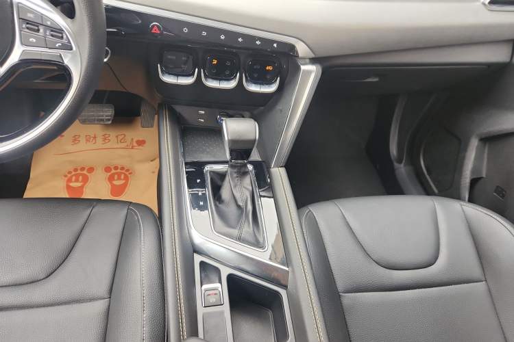Used BAIC Beijing X3 2021 1.5T CVT Glory Edition Gear Lever