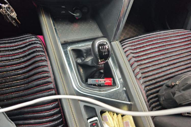 Used BAIC Beijing X3 2021 1.5T Manual Glory Edition Gear Lever