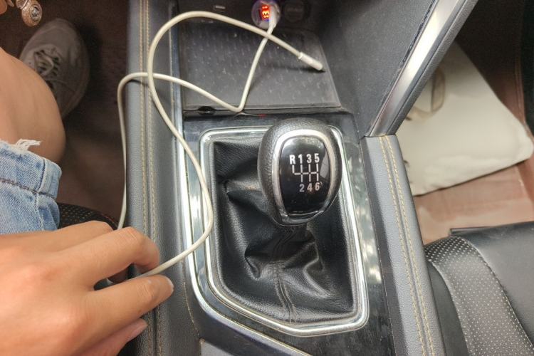 Used BAIC Beijing X3 2021 1.5T Manual Glory Edition Gear Lever