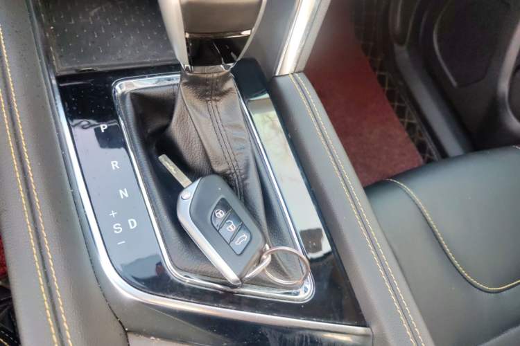 Used BAIC Beijing X3 2021 1.5T CVT Glory Edition Gear Lever