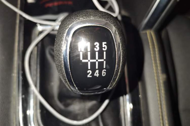 Used BAIC Beijing X3 2021 1.5T Manual Glory Edition Gear Lever