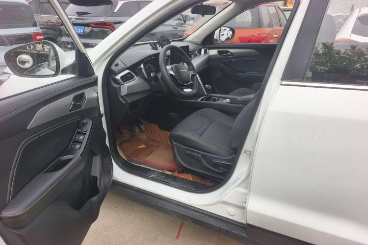 Used BAIC Beijing X3 2021 1.5T Manual Glory Edition Interior 2